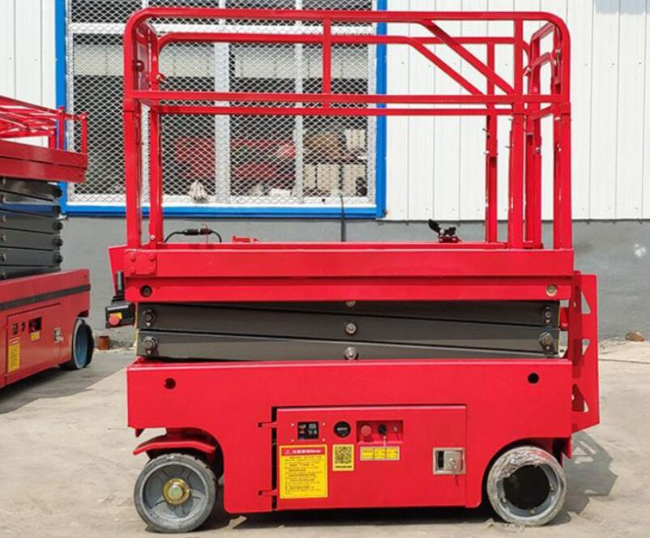 聂荣移动式升降平台